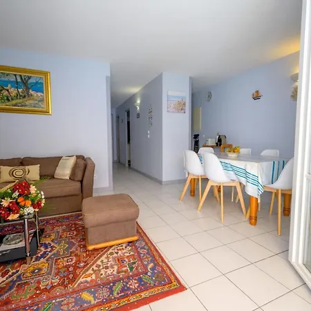 Well Placed With Courtyard 300m From Port Vakantiehuis Saint-Martin-de-Ré
